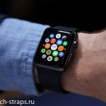 Умные часы Apple Watch на руке